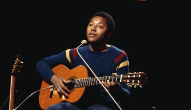 5 Flop Love Songs From The '70s That Have Earned Admiration From Younger Generations