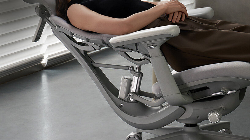 libernovo omni wins iF design award for rethinking how we sit for work - 2