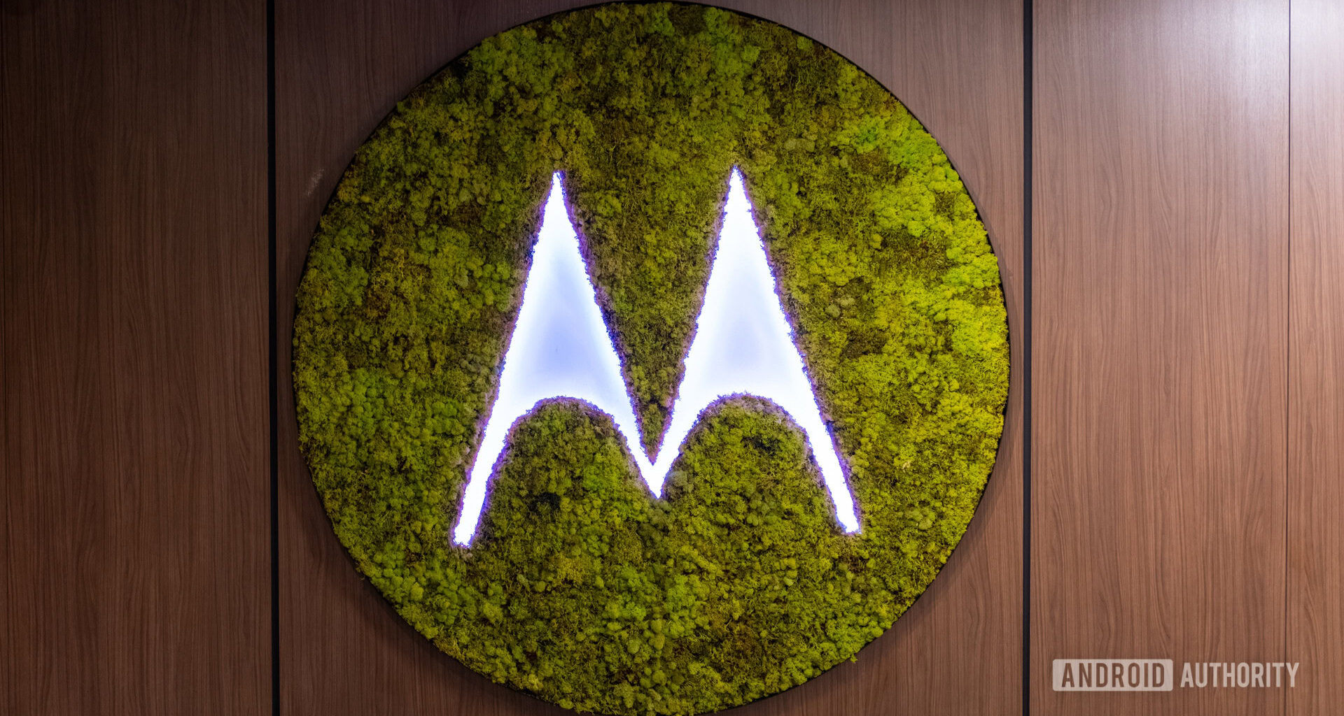 motorola moss logo