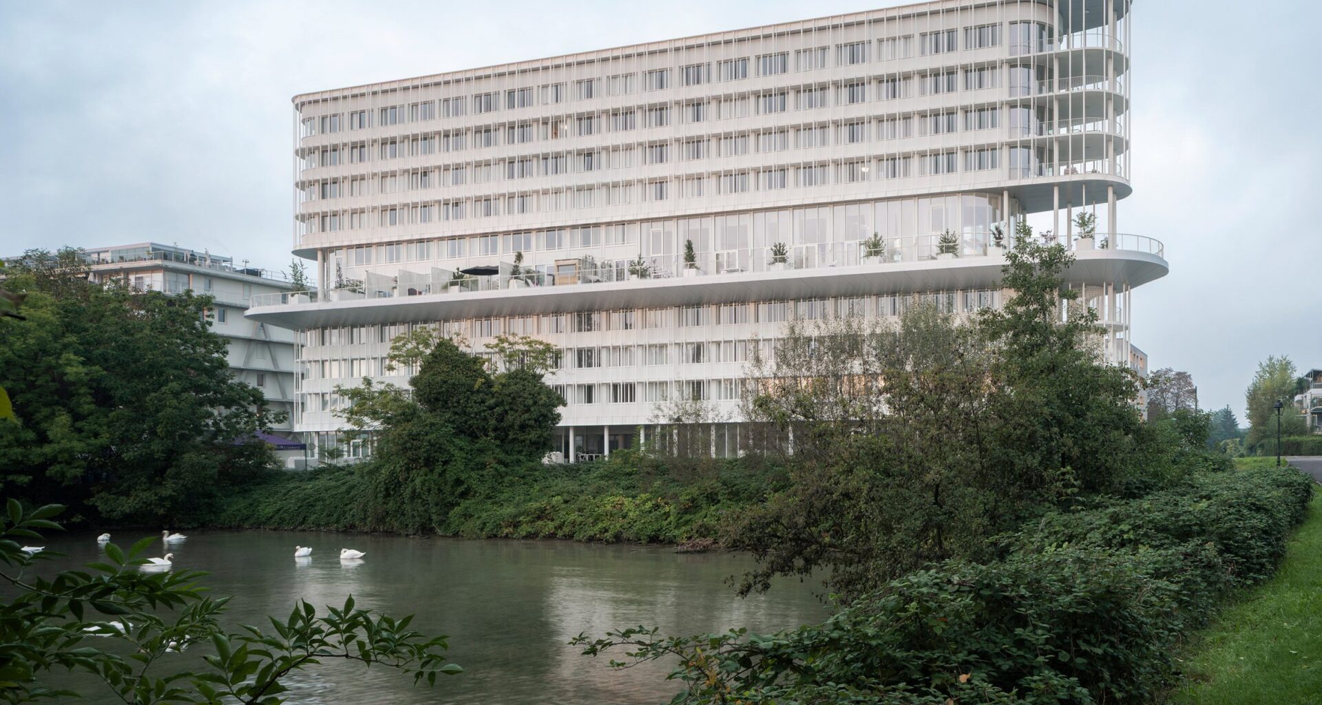 Nicolas Laisné creates ship-like Vatea apartment block in France