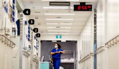 Hospitalizations for respiratory illnesses are rising across Canada: report - National