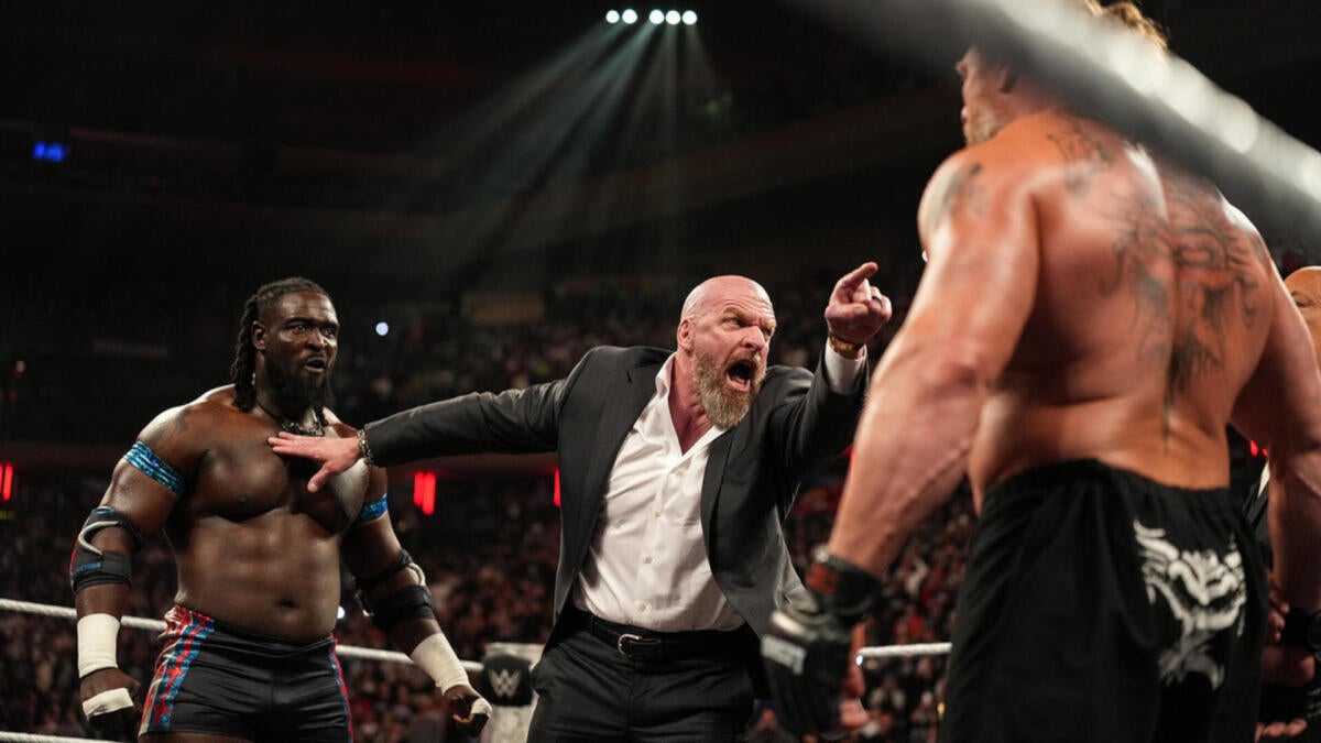 WWE Raw live updates, results and match grades as stars appear ahead of WrestleMania 42
