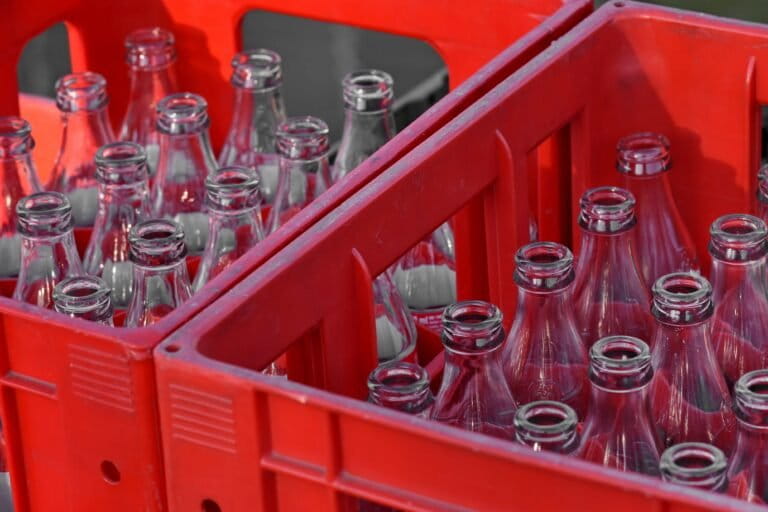 Experts say the use and throw culture of plastics cannot sustain in the long term since recycling is an expensive process. Reusing materials and switching to glass bottles can create more livelihoods. Image by Bicanski via Public Domain.