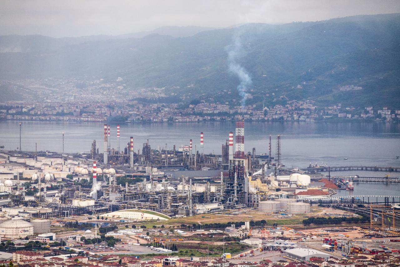 Rising oil and gas may push Türkiye deficit toward $50B: Analysis