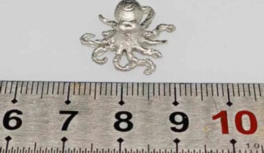 Using room-temperature reactions instead of heat to melt metals