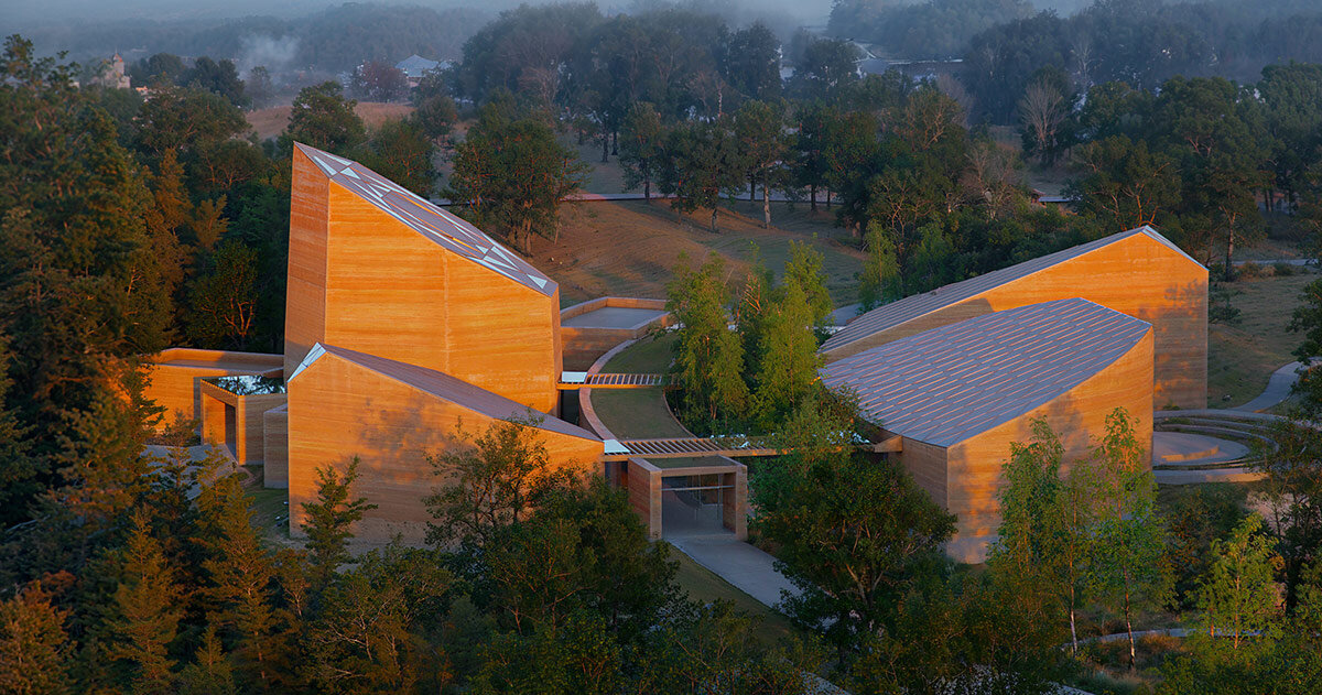 safdie architects' cherokee heritage center to be a cluster of rammed earth blocks