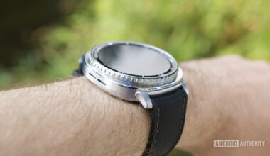 A side view of someone wearing the Galaxy Watch 8 Classic.