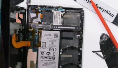 Hear Ye, Hear Ye! The Magic Of The Scroll-Like Phone Which Wast Not!