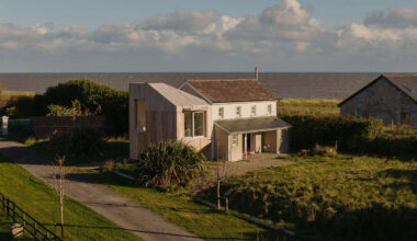 Bird hides inform Seagull Cottage extension by Architectural Farm