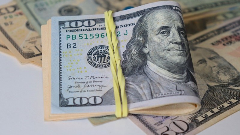 FX Daily: Risk on weighs on dollar, but caution warranted | articles