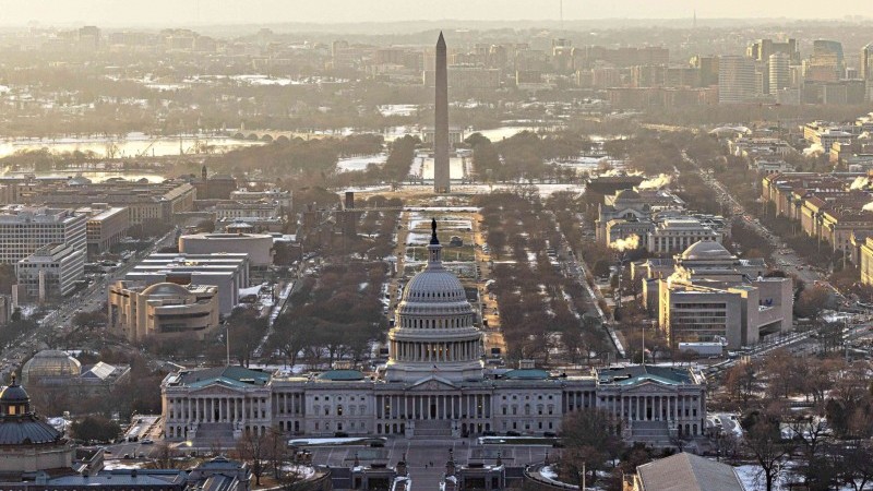 FX Daily: Little reason to leave the dollar just yet | articles