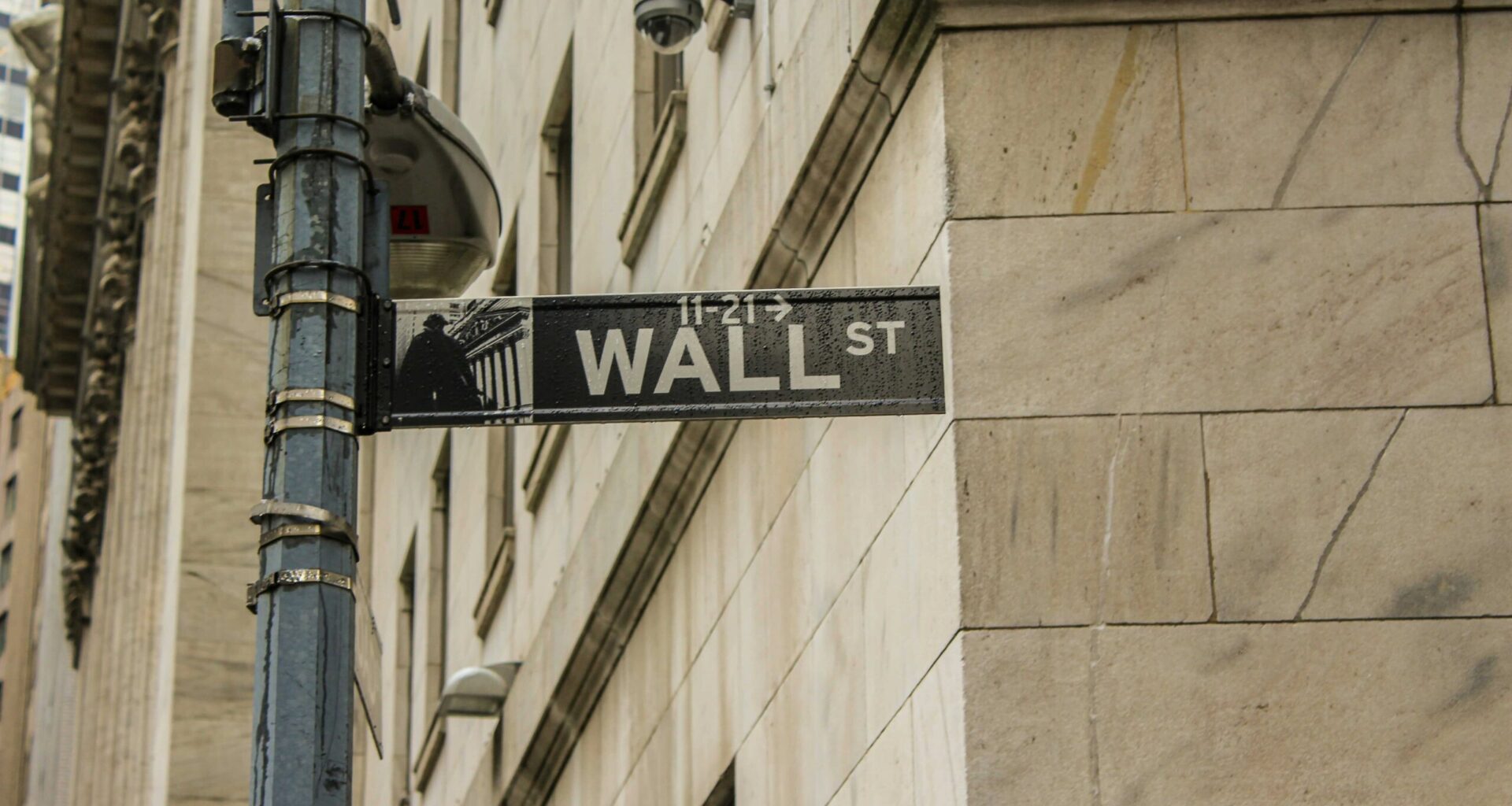 Economic Sentiment Index Ticks up after Middle East Ceasefire