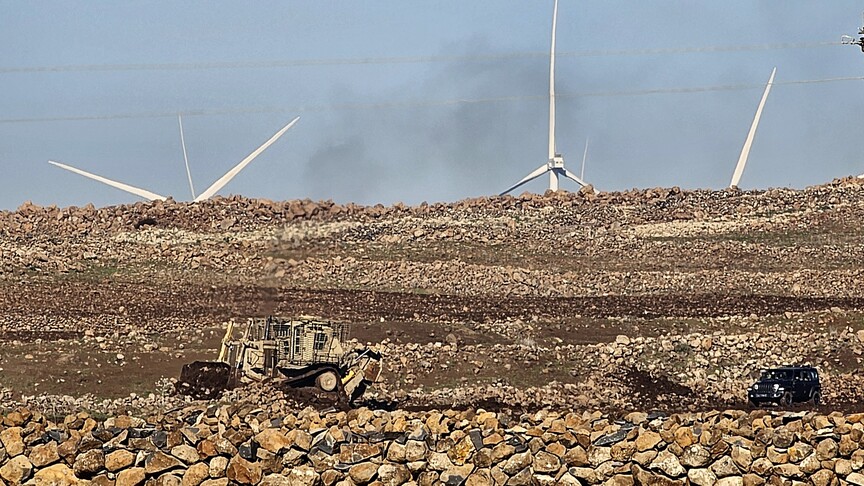 Israeli forces raid village in Syria, open fire on civilians