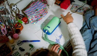 The Kids’ Phone With No Screen, No Apps, and Only $100