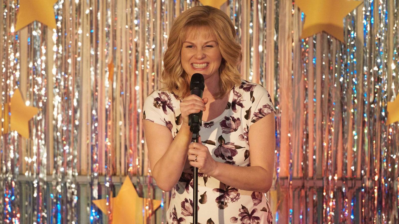 10 Best Non-American Sitcoms Of All Time
