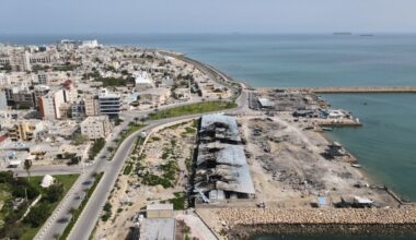 Pakistani army chief meets with Iranian parliament speaker