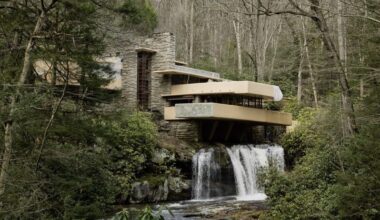 Frank Lloyd Wright's Fallingwater