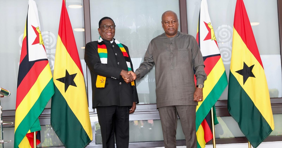 Ghana, Zimbabwe sign 10 deals to boost trade and economic ties