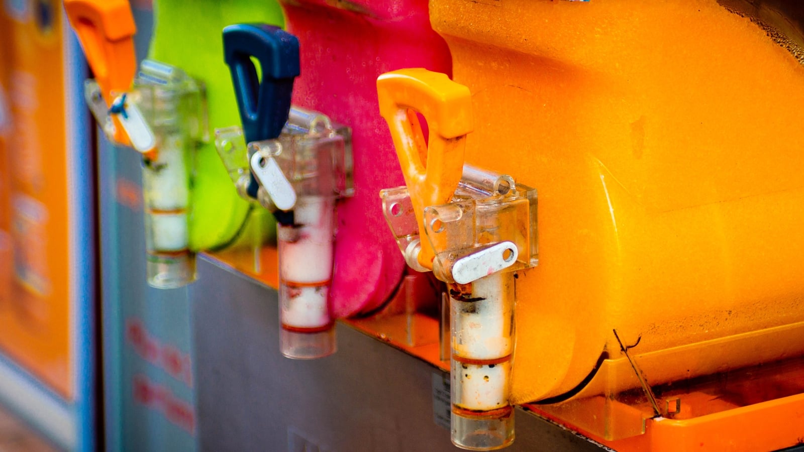 Watch: Parents react to slush drinks' warning
