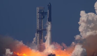 Video. SpaceX Starship explodes in Indian Ocean after splashdown