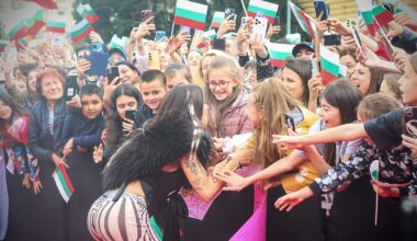 Video. Eurovision winner Dara turns Sofia into a giant ‘Bangaranga’ party