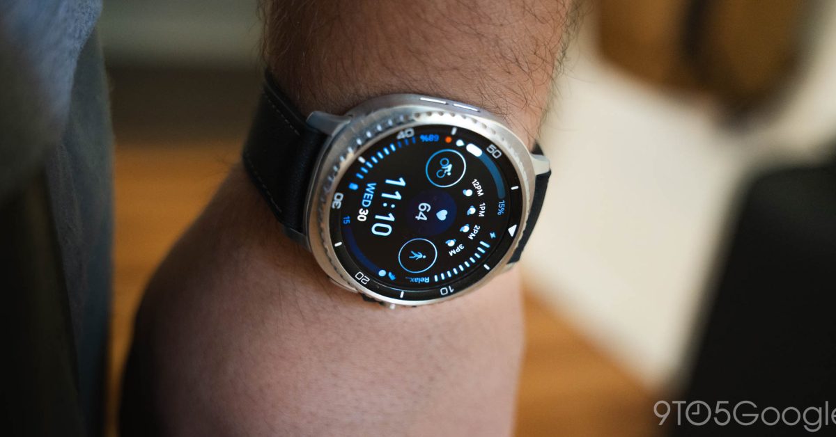 Galaxy Watch 9 Classic might be coming with raise-to-talk feature