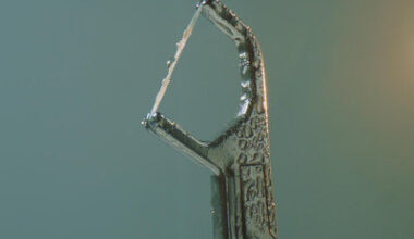 Industrial Design Firm's Refillable Metal Floss Tool Lands $425K on Kickstarter