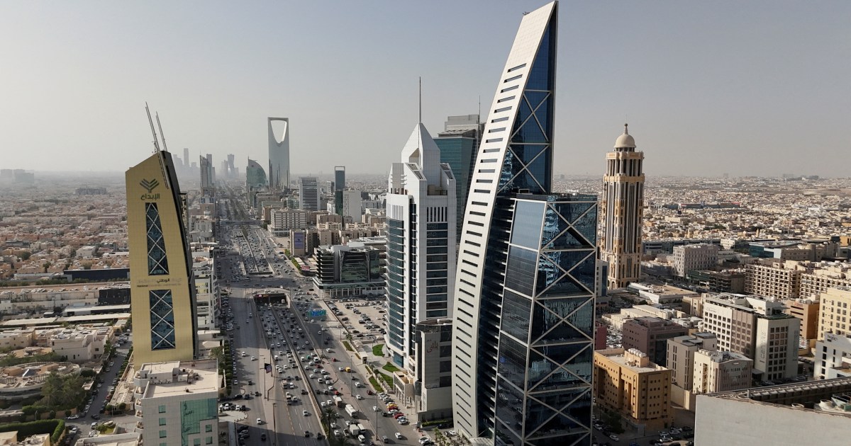Saudi Arabia posts $33.5bn budget deficit amid drop in oil sales | Business and Economy News