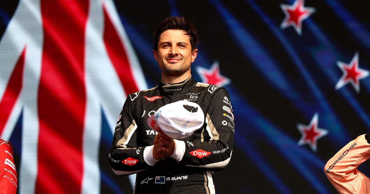 Evans shares ABB Engineered to Outrun spoils with Dennis in Berlin