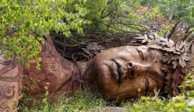 Monumental sculpture earns Waterford men historic Chelsea Flower Show victory - News