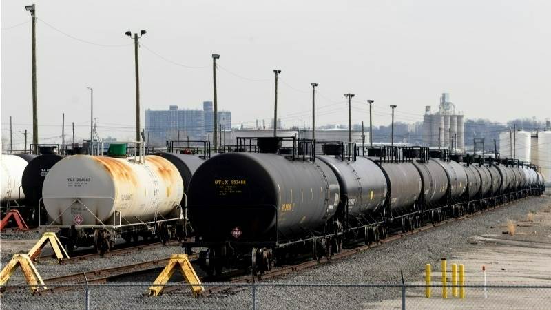 EIA: US crude oil inventories down by 4.3M barrels - Breakingthenews.net