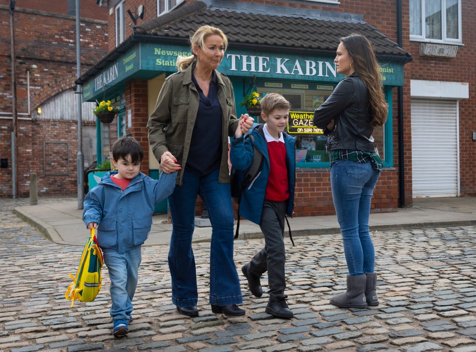 Bertie Osbourne, Dorin, Cassie Plummer, Jodie Ramsey, Coronation Street bertie osbourne, dorin, cassie plummer, jodie ramsey, coronation street