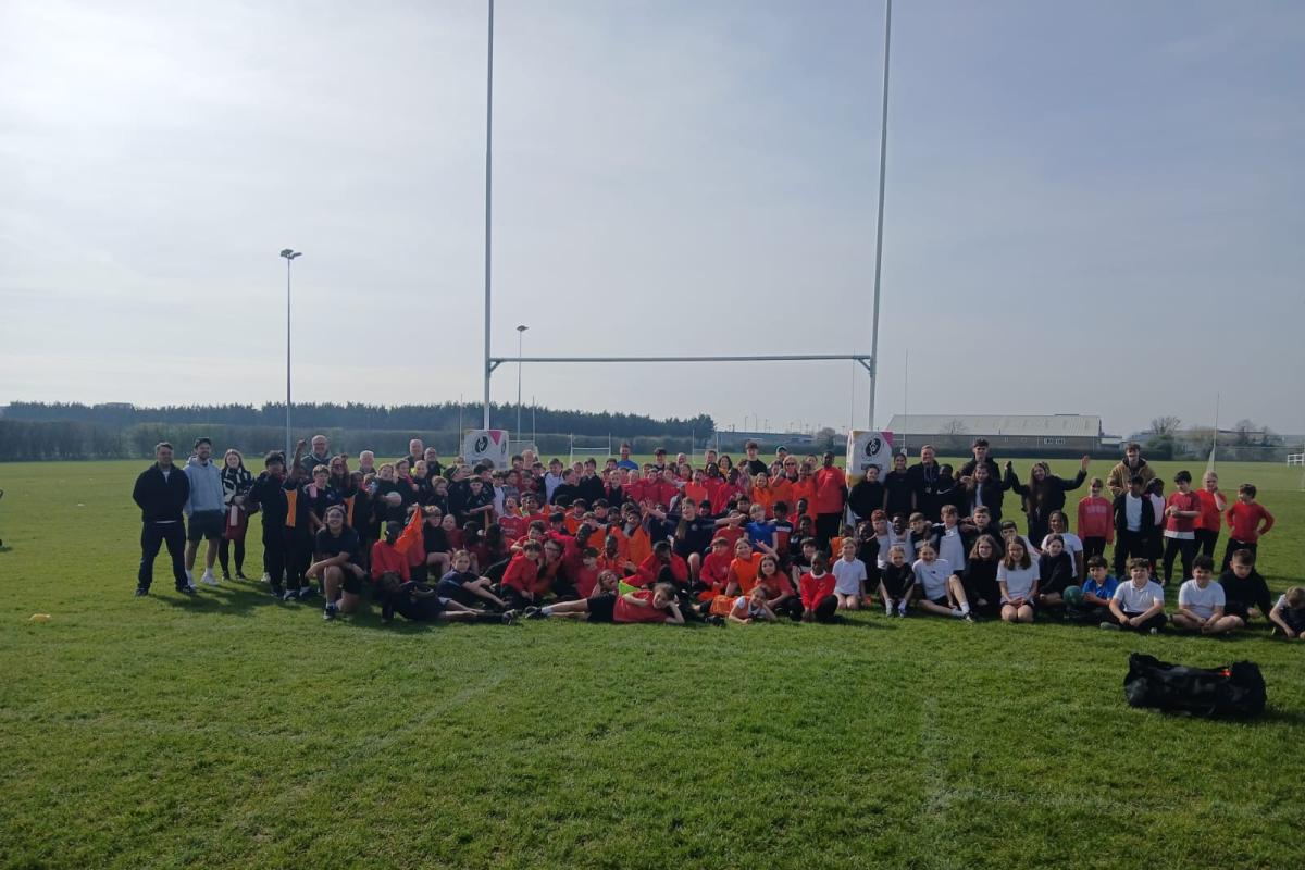 Hundreds of children take part in Gaelic football tournament