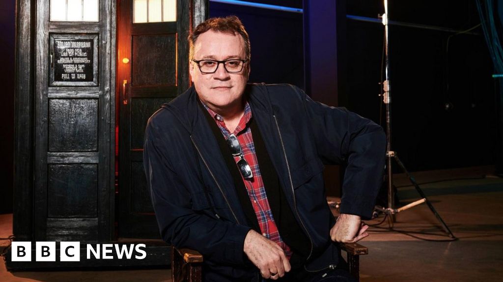 Russell T Davies criticises 'privileged' Hollywood stars' intimacy coordinator comments - BBC