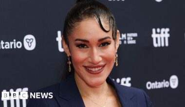 Actress Q'orianka Kilcher sues James Cameron for 'theft' of facial features for Avatar character - BBC