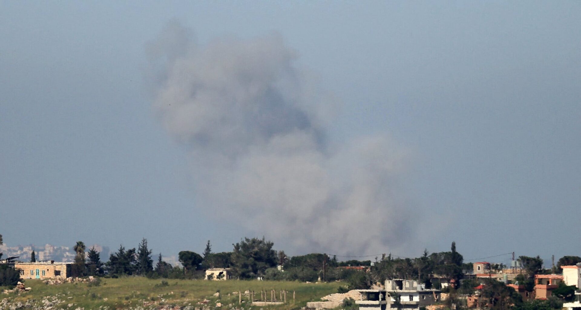 Hezbollah fires rockets at troops in Lebanon, no injuries; IDF strikes terror sites