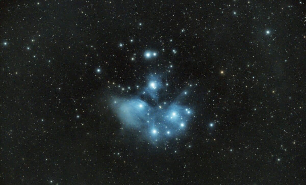 Astronomers Confirm A Giant 3.3 Million Light Year Radio Halo In A Galaxy Cluster That Was Supposed To Be Quiet