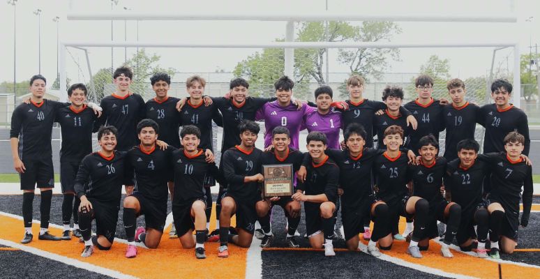 Lexington wins B7 District title over Gross