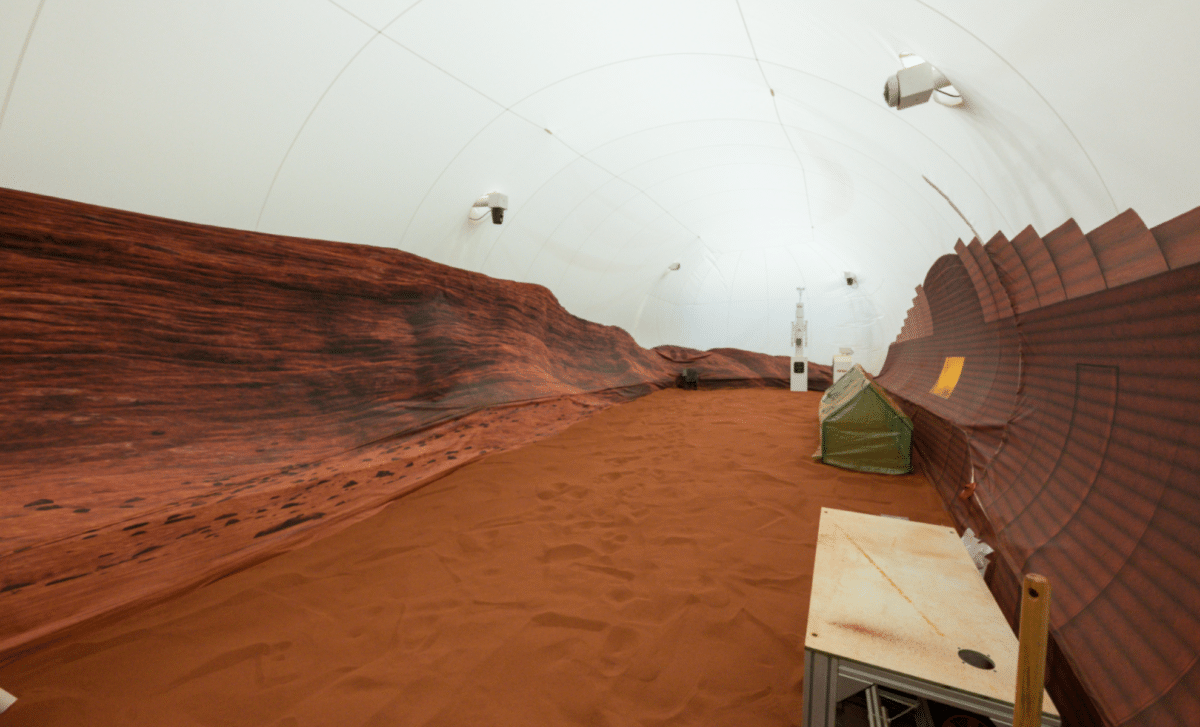 Nasa’s Simulated Mars Mission Hits 200 Days And Reveals Key Insights For Future Space Travel