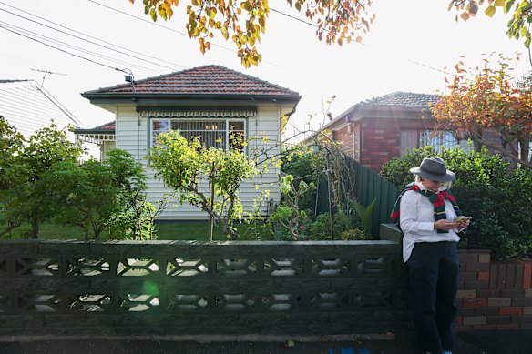 Some mortgage brokers say potential buyers are pulling out of deals.