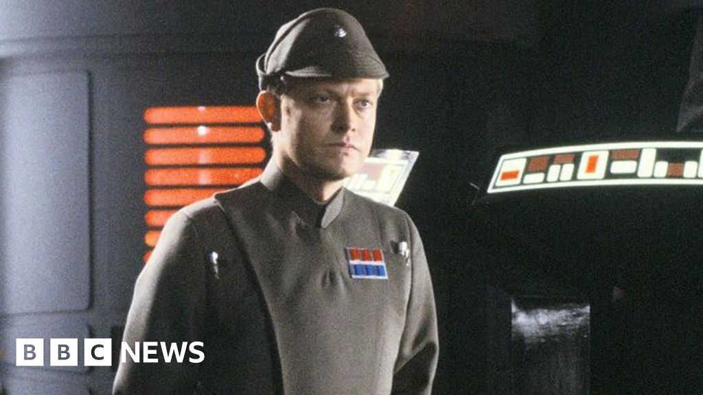 Star Wars and Shakespeare actor Michael Pennington dies aged 82 - BBC