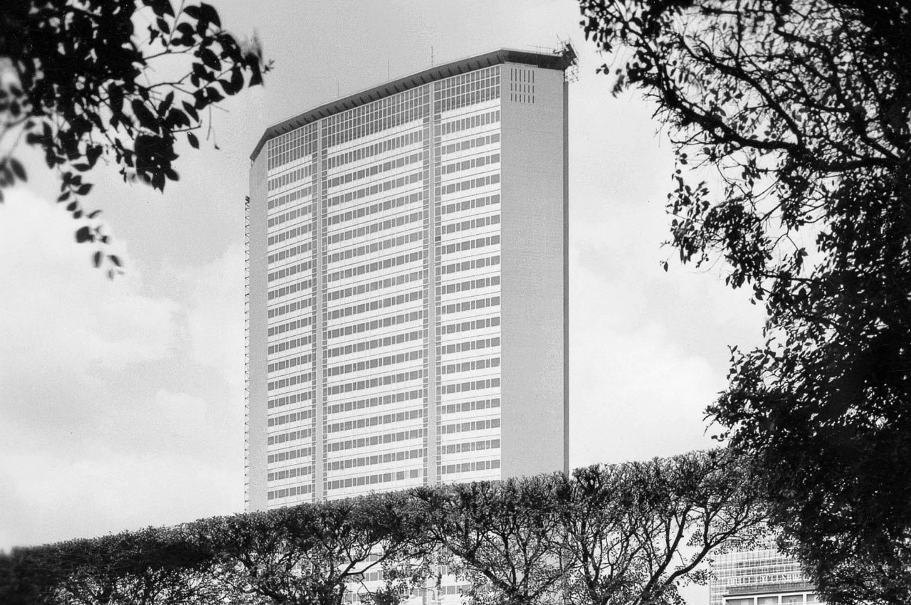 Paolo Monti and modern Milan: the book on Pirelli Tower, Torre Velasca and Milanese architecture