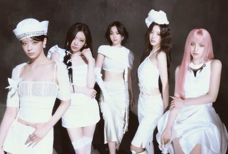 From left are K-pop girl group ITZY members Lia, Chaeryeong, Ryujin, Yuna and Yeji. The group is set to release its new mini album 'Motto' on May 18. Courtesy of JYP Entertainment