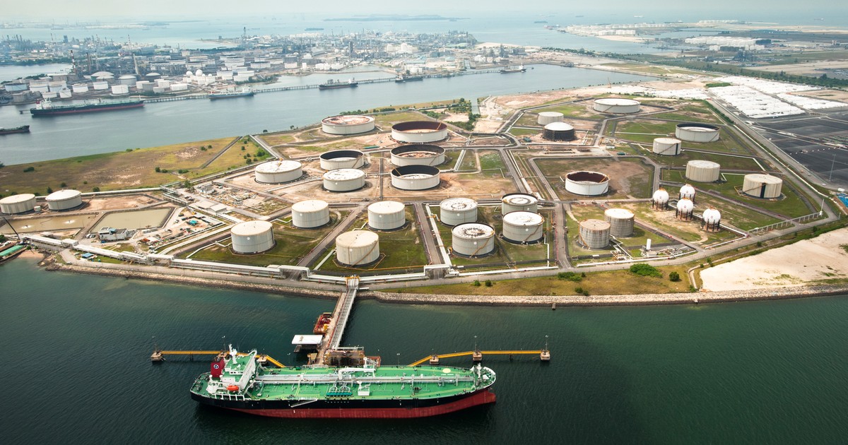 Africa could replace lost Middle East oil supplies - Nigeria tells global investors