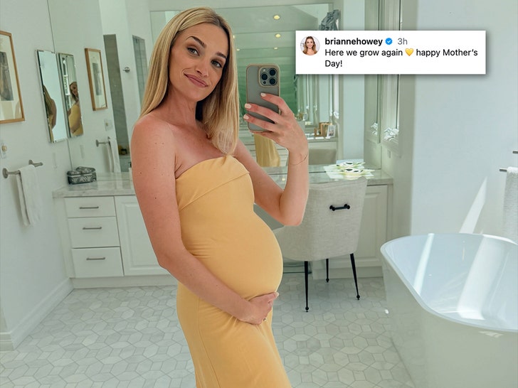 Brianne Howey insta 4