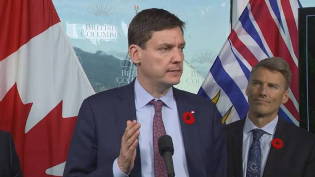 Click to play video: 'BC scraps plan for anti-tariff ads that angered Trump, aligns with Ottawa on softwood strategy'