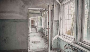 Low-frequency vibrations may explain why old buildings feel eerie