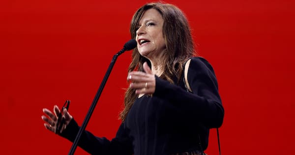 Australian hall of fame claims Kiwi singer-songwriter