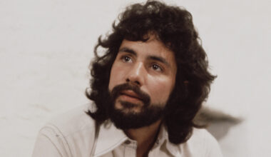 Cat Stevens' Best-Charting Single In 1972 Was Originally Just 40 Seconds Long
