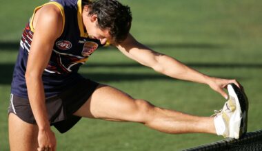 How to Maintain a Workout Routine, According to a Sports Doctor